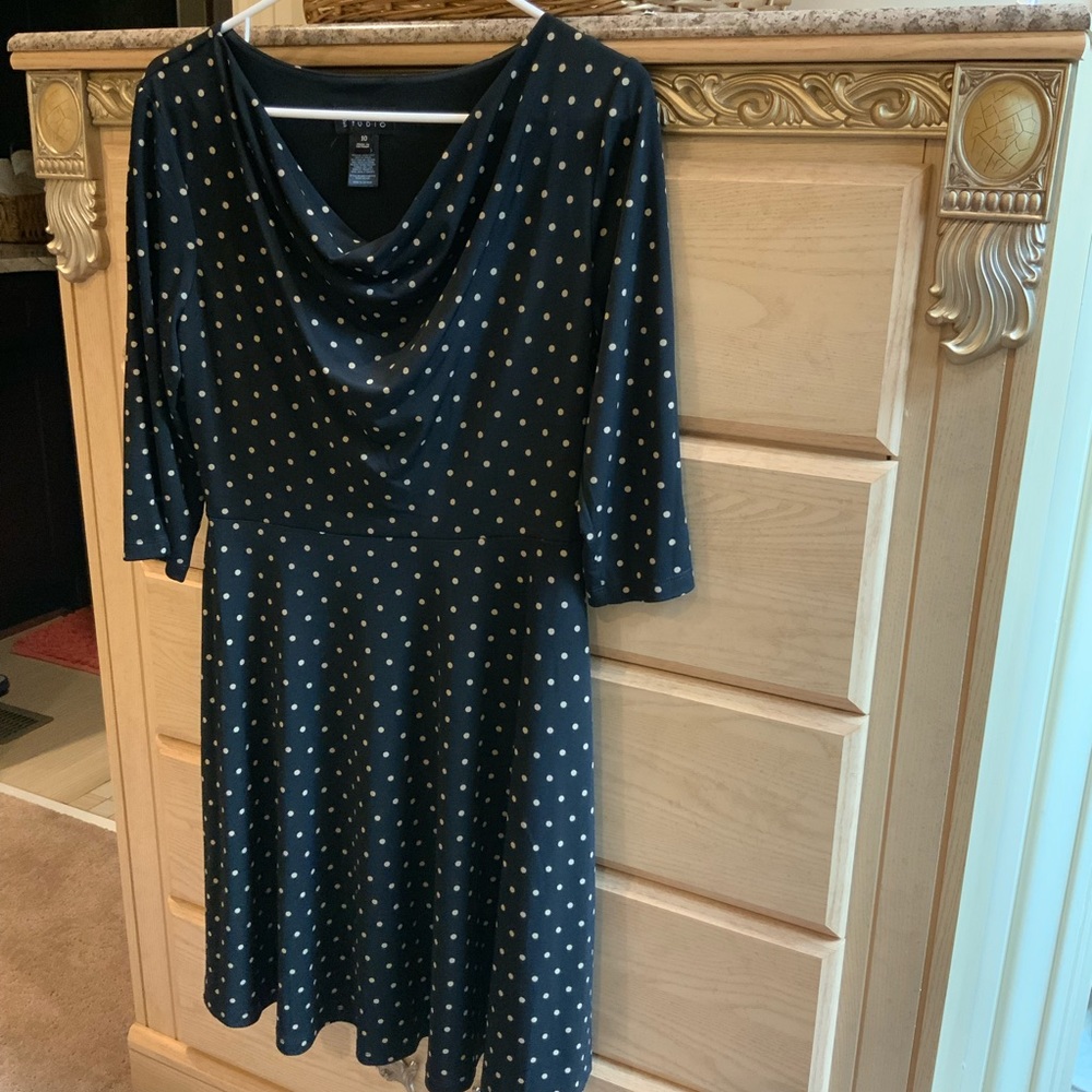 Polka dot Dress knee length Size 10